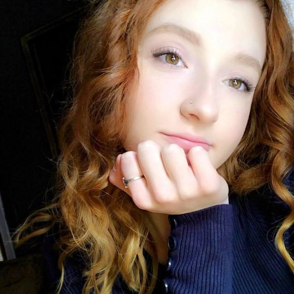 Meet your Posher, Autumrose - Picture 1 of 1